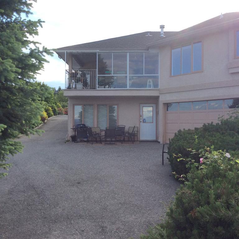 Peachland Lakeview Vacation Suite Exterior photo